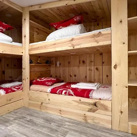 Apartament Le Super Refuge De L'ecureuil Enchastrayes