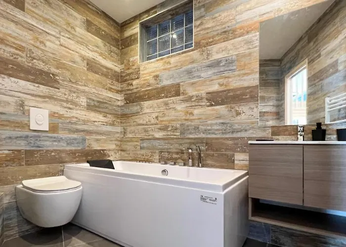 Le Super Refuge De L'ecureuil Enchastrayes