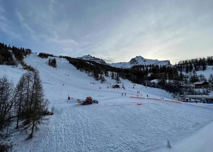 Apartment Le Super Refuge De L'ecureuil Enchastrayes